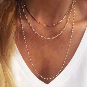 10/$25🦋 Eye Pop Supply Gold Three Layer Necklace